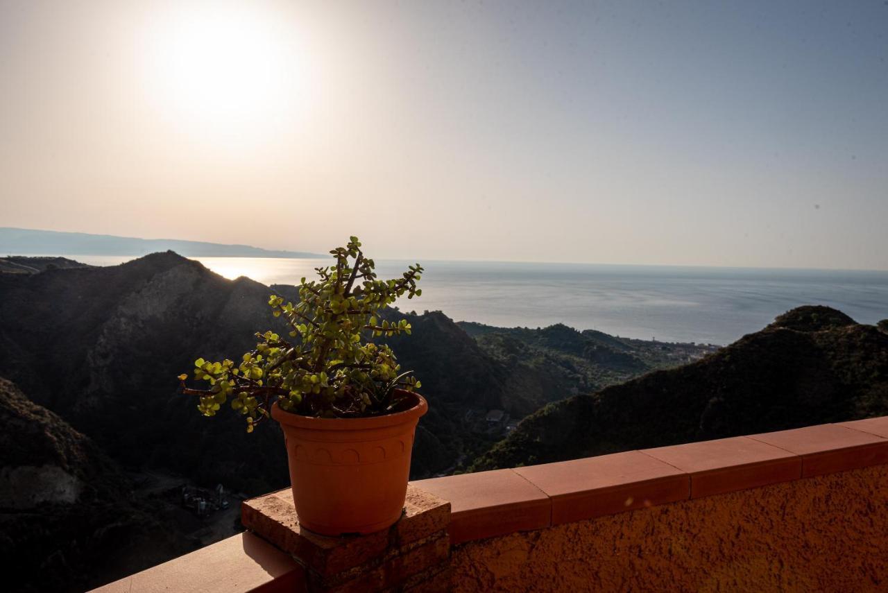 Marachìa Apartment Savoca Esterno foto